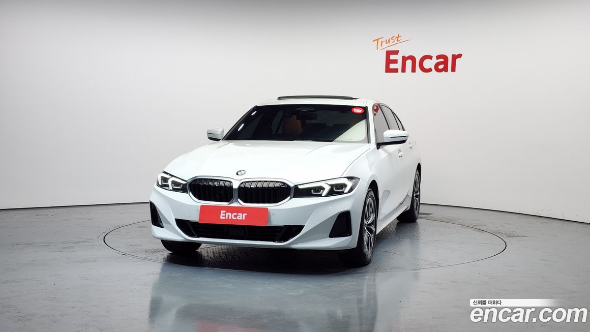 BMW 3-Series 320i, 2024