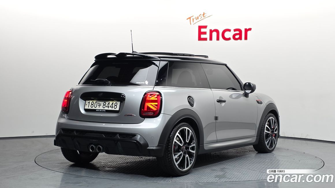 Mini Cooper JCW, 2024