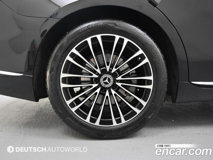 Mercedes-Benz S-Class S350 d 4MATIC, 2025