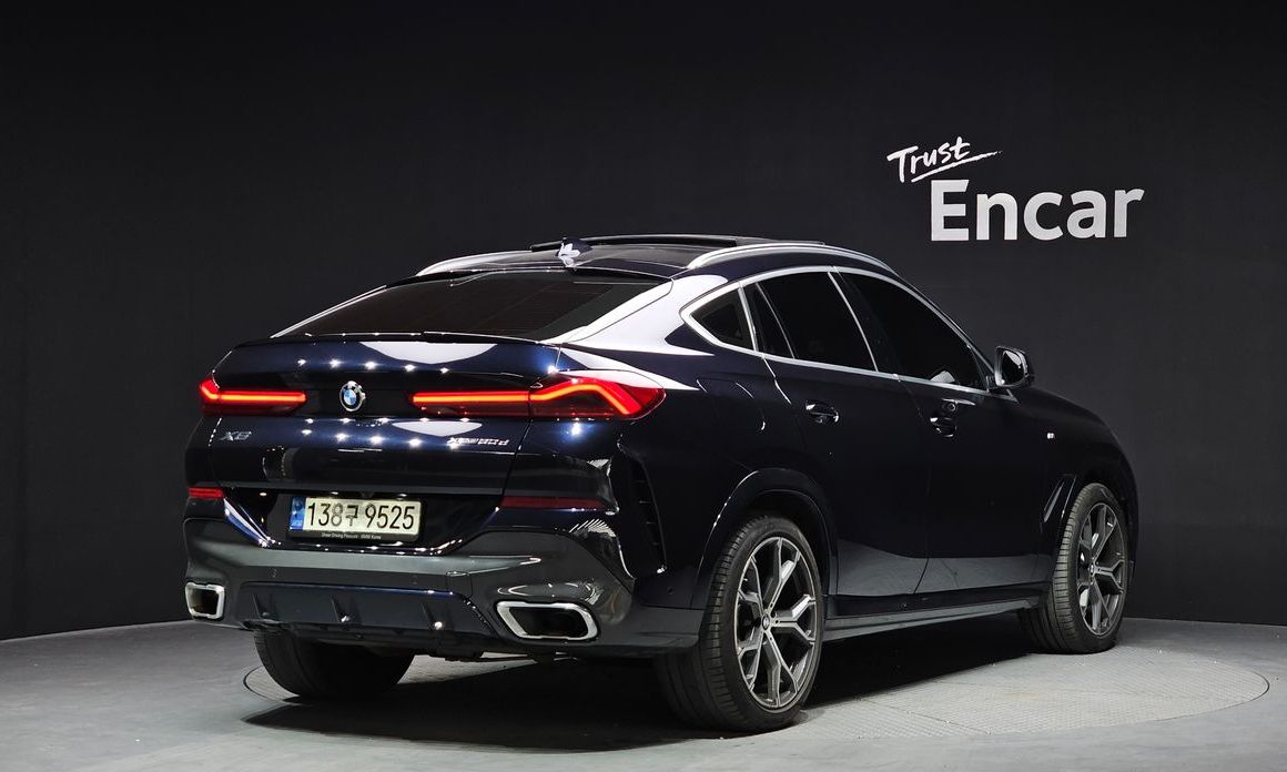 BMW X6 xDrive30d M Sport, 2022