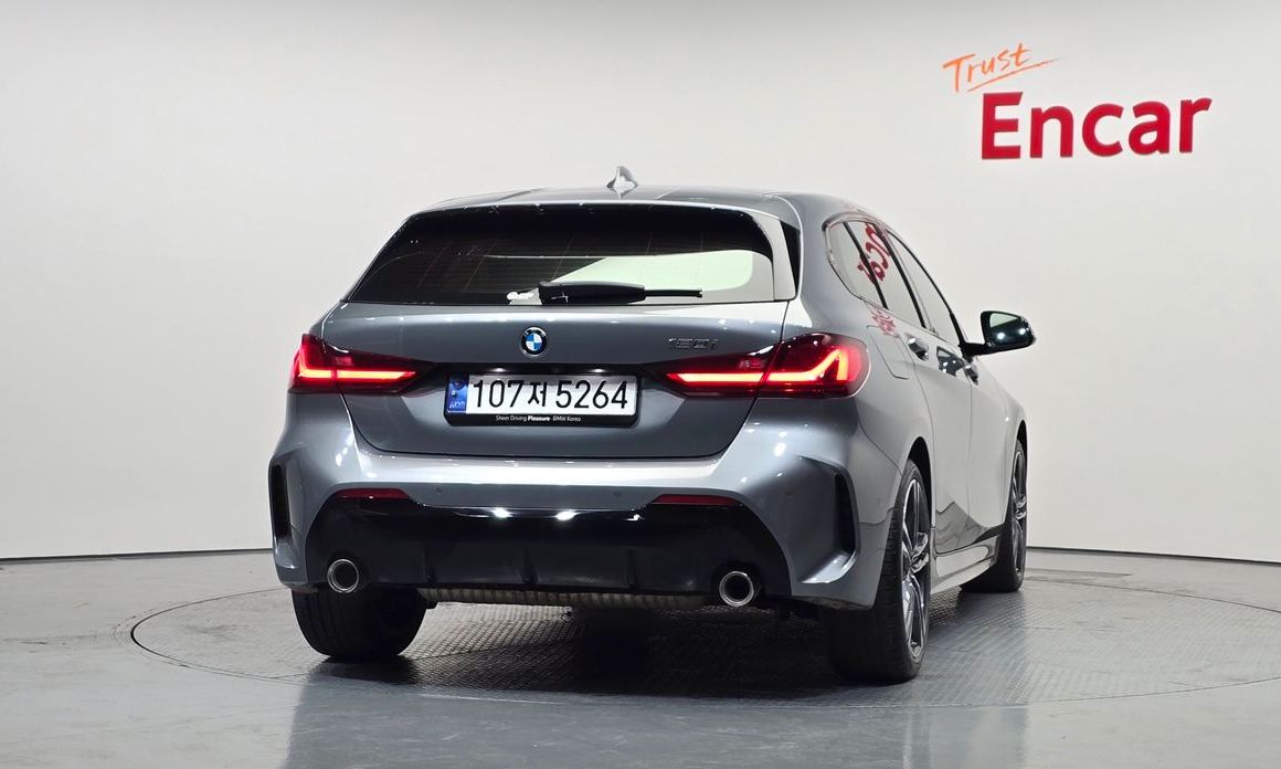 BMW 1-Series 120i M Sports, 2024