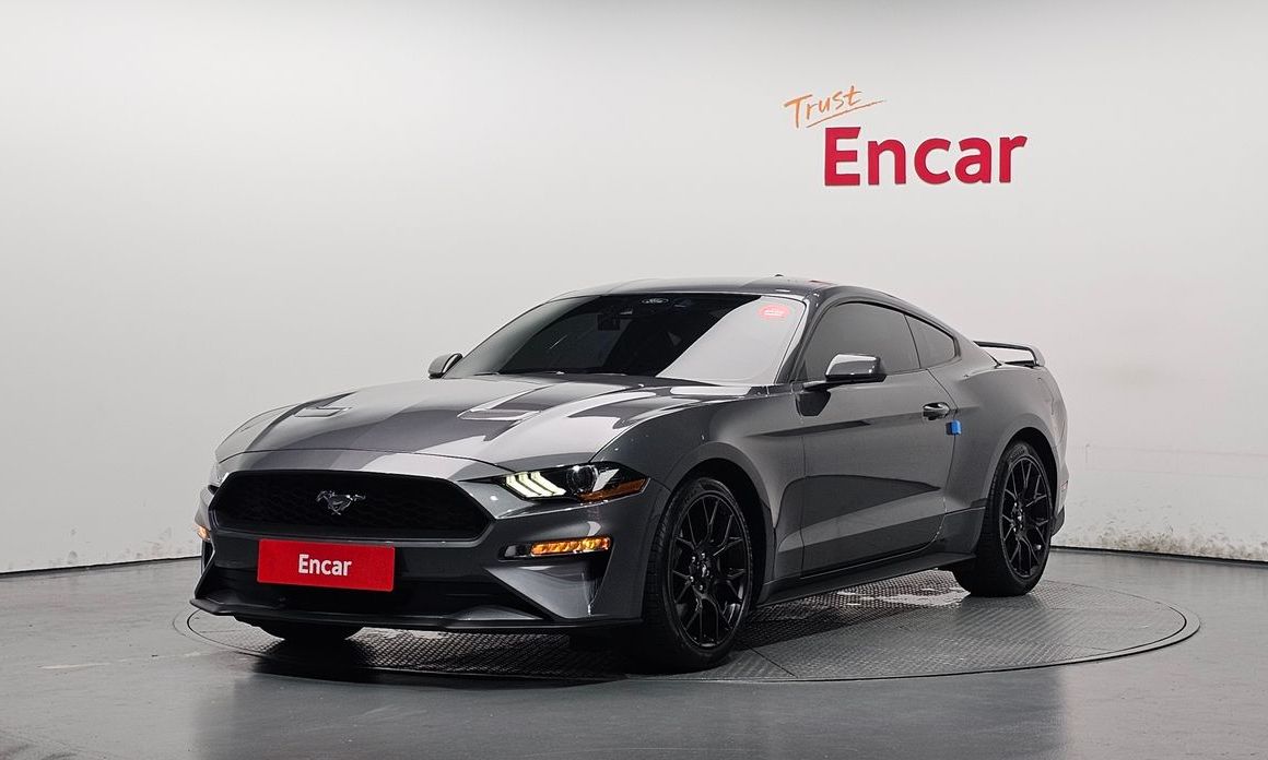 Ford Mustang Coupe, 2022