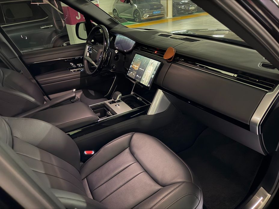 Land Rover Range Rover P530 Autobiography Long Wheel Base, 2025