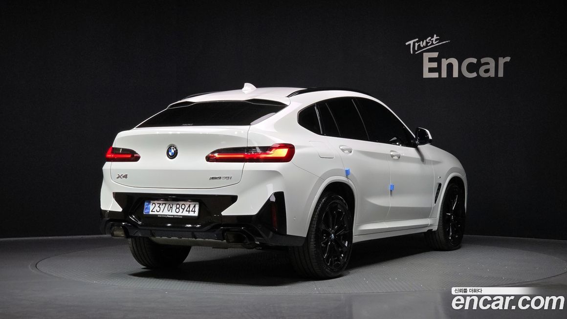 BMW X4 xDrive20i M Sports Pro, 2025