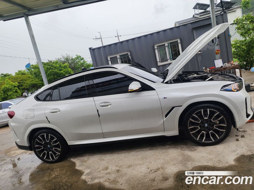 BMW X6 xDrive40i M Sport, 2024