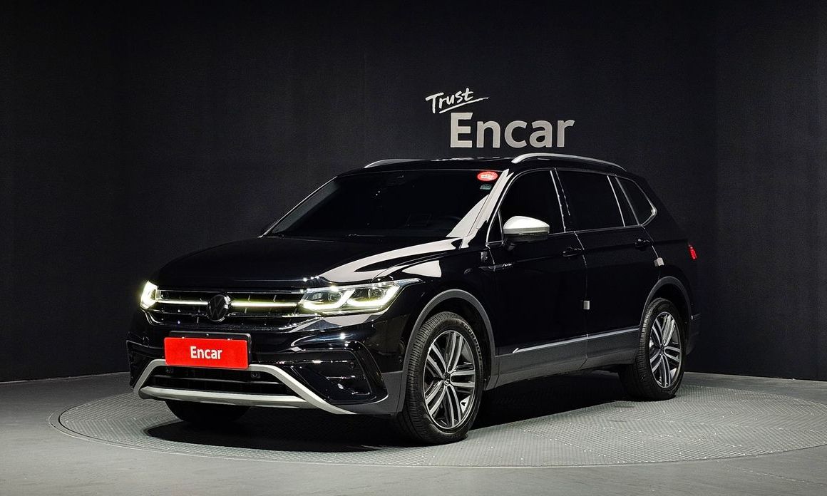 Volkswagen Tiguan 2.0 TSI Prestige, 2024
