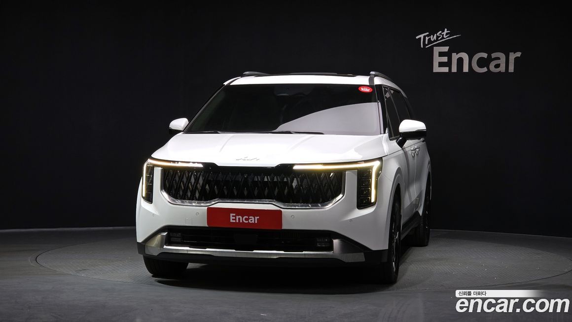Kia Carnival 7-Seater Signature, 2024