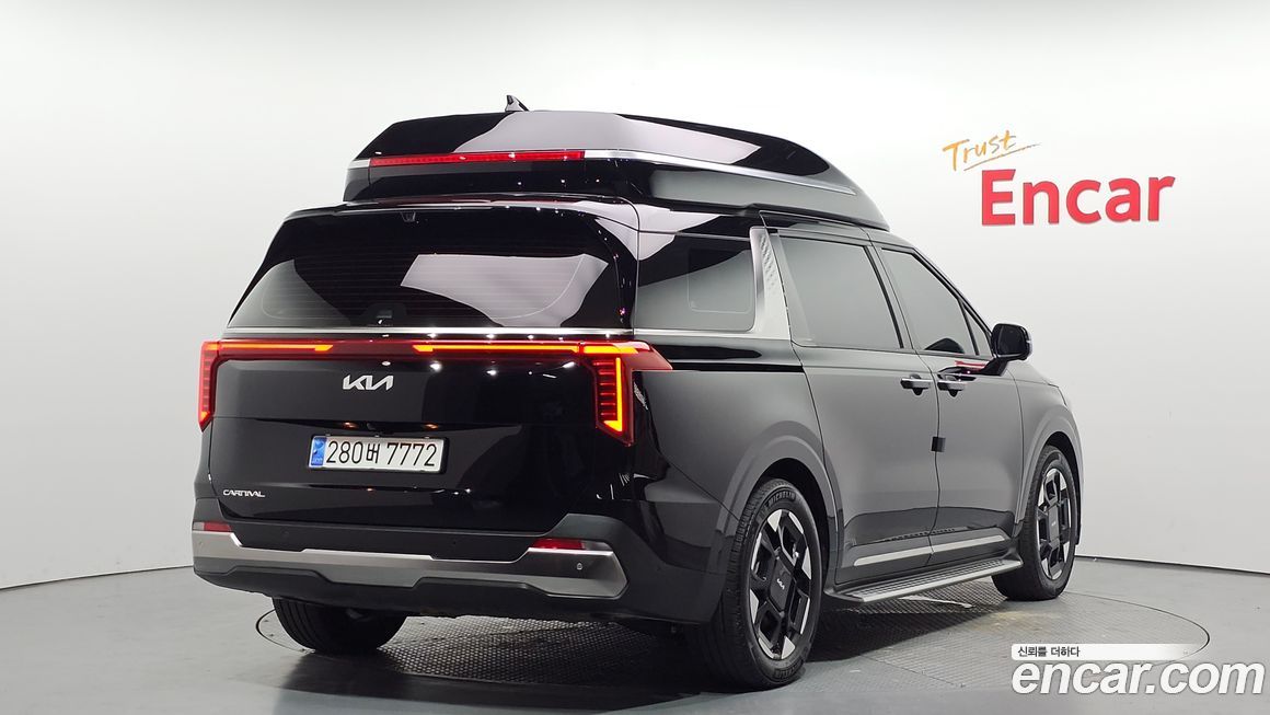 Kia Carnival 9-Seater Hi Limousine, 2024