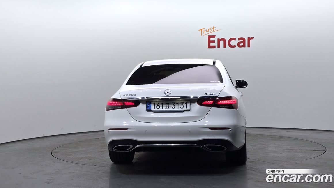 Mercedes-Benz E-Class E220d 4MATIC AMG Line, 2023
