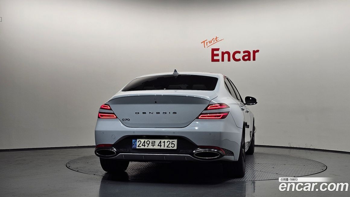 Genesis G70 Gasoline 2.0T 2WD, 2023