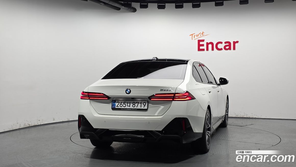 BMW 5-Series 523d M Sport, 2025