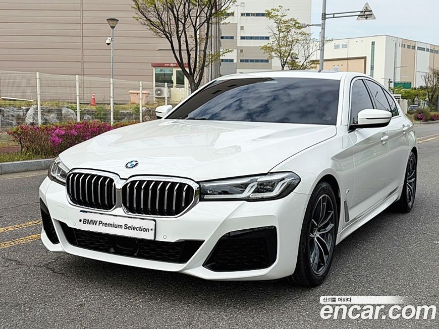 BMW 5-Series 520i M Sport, 2022