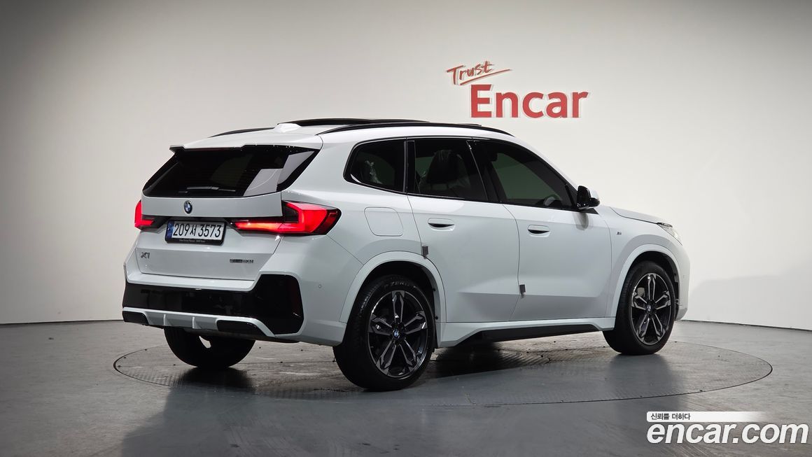 BMW X1 sDrive 20i M Sport, 2023