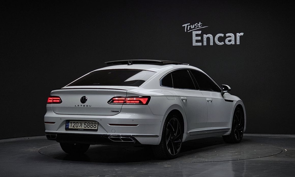 Volkswagen Arteon 2.0 TDI R-LIINE 4Motion, 2022