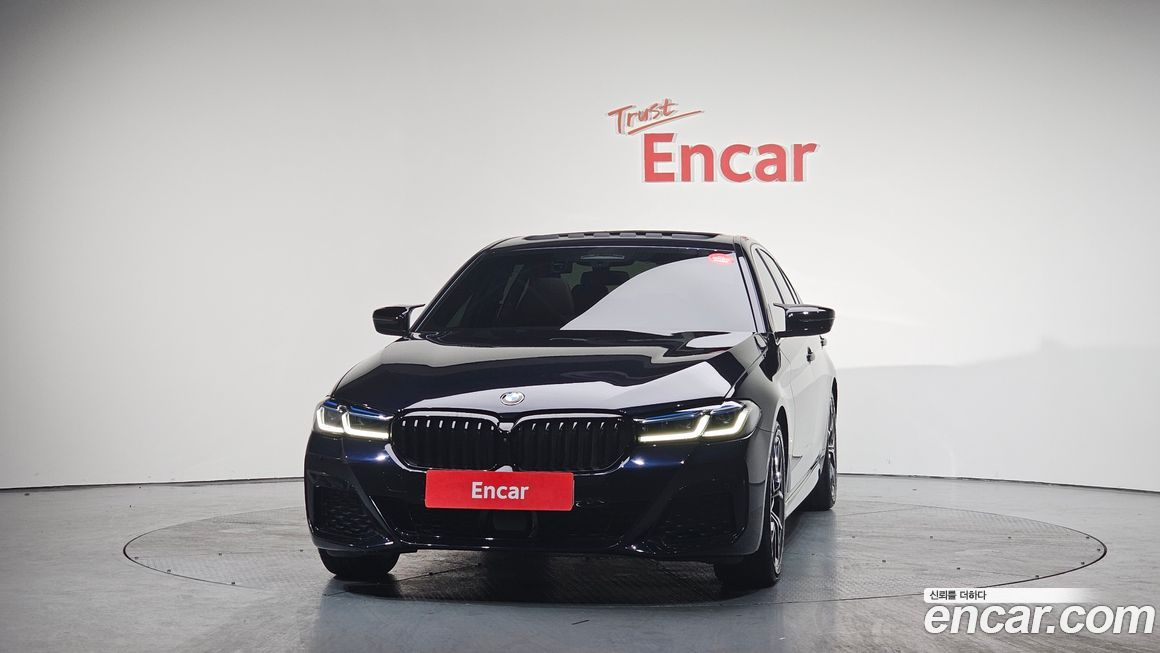 BMW 5-Series 530i xDrive M Sport Package, 2023