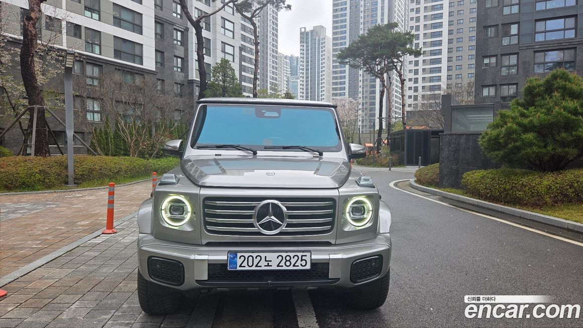 Mercedes-Benz G-Class G450d, 2025