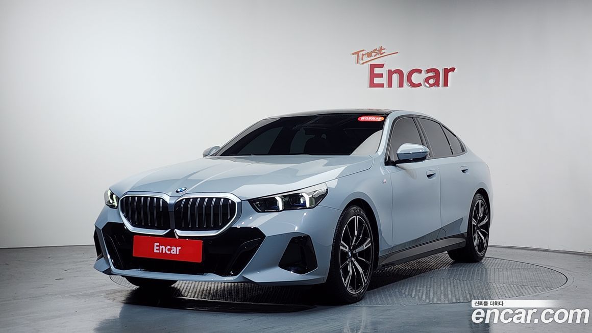 BMW 5-Series 530i xDrive M Sport, 2024