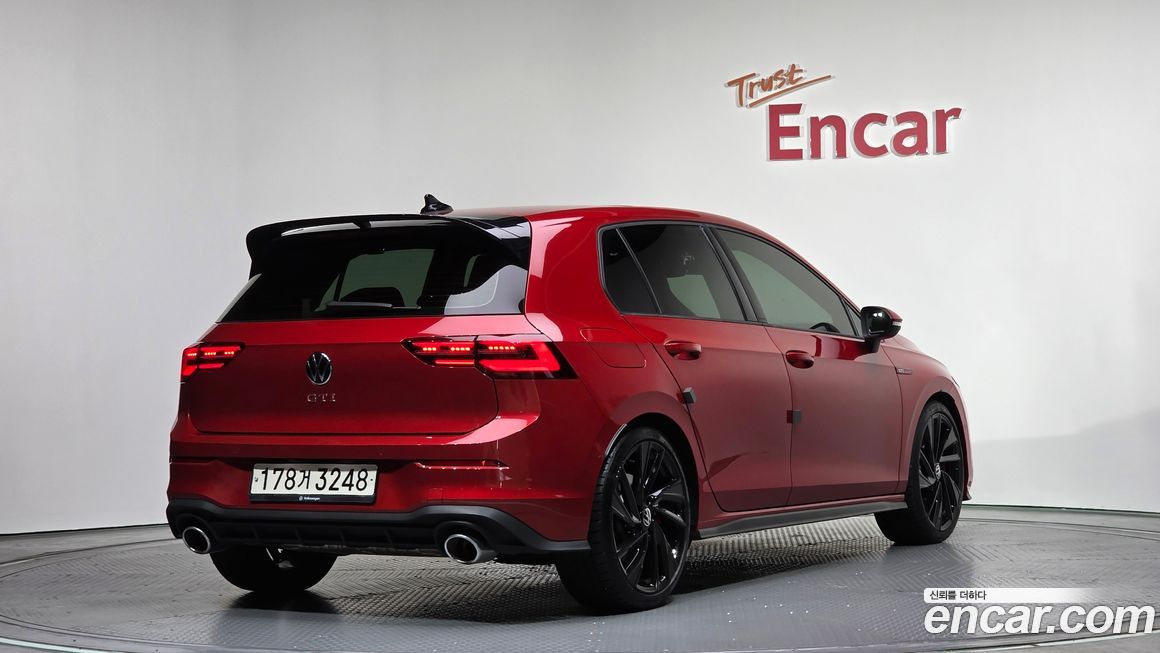 Volkswagen Golf 2.0 GTI, 2022