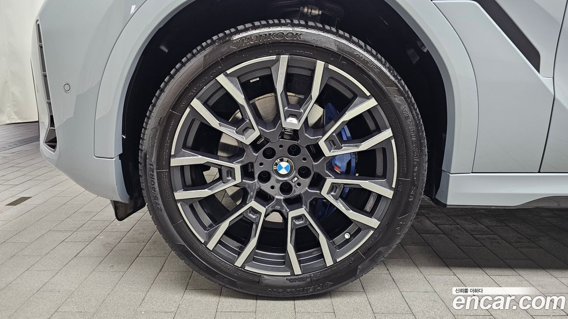 BMW X6 xDrive40i M Sport, 2024
