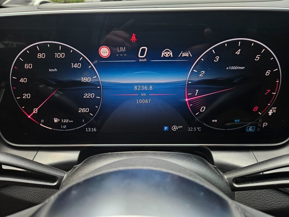 Mercedes-Benz GLC-Class GLC 300 4MATIC Avantgarde, 2025