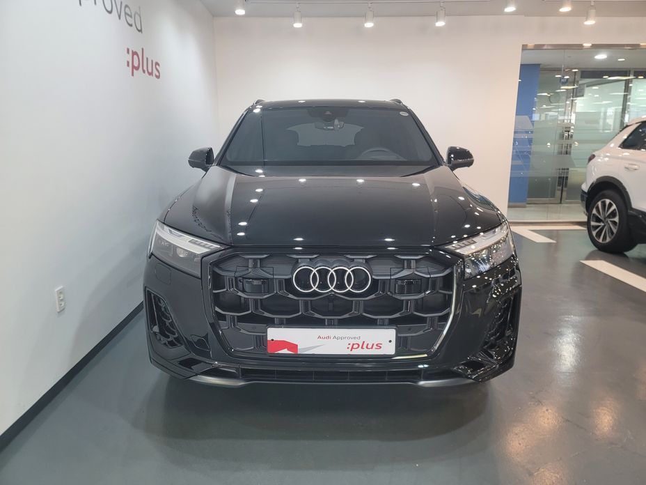 Audi Q7 55 TFSI Quattro Premium, 2025
