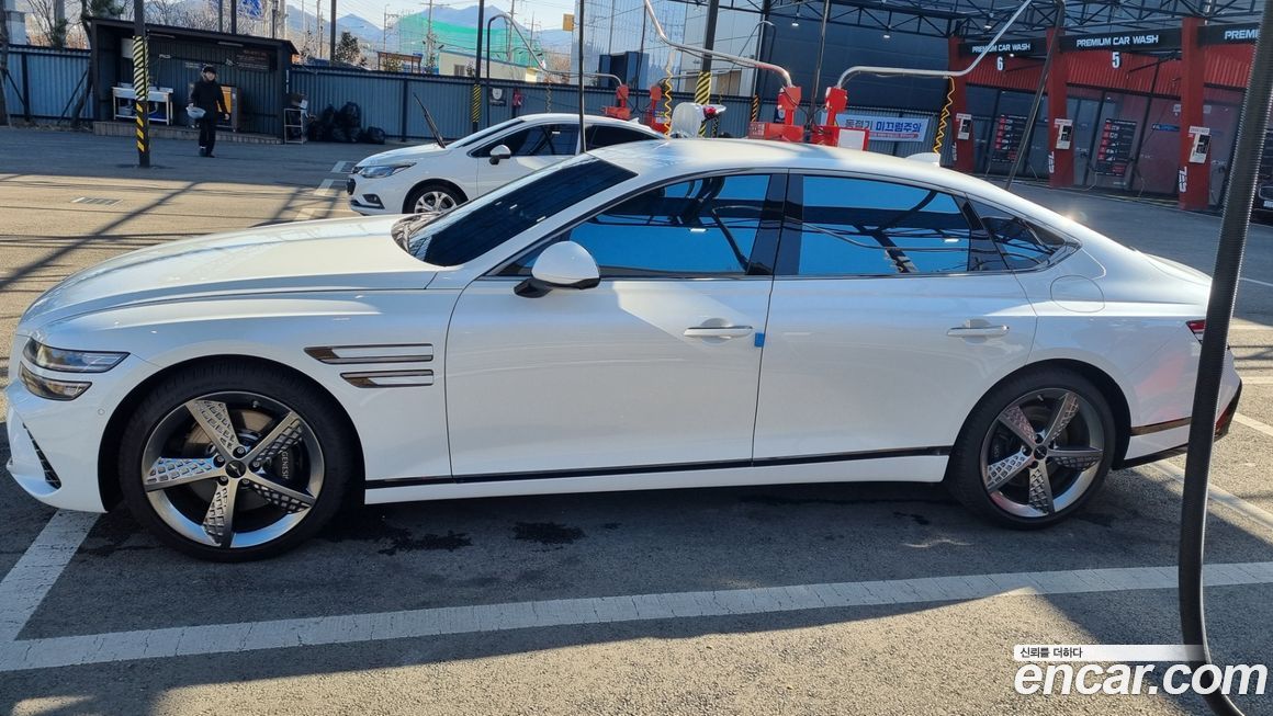 Genesis G80 Gasoline 2.5 Turbo 2WD, 2025