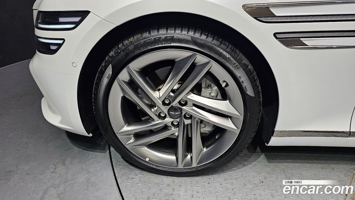 Genesis G80 Gasoline 2.5 Turbo AWD, 2025