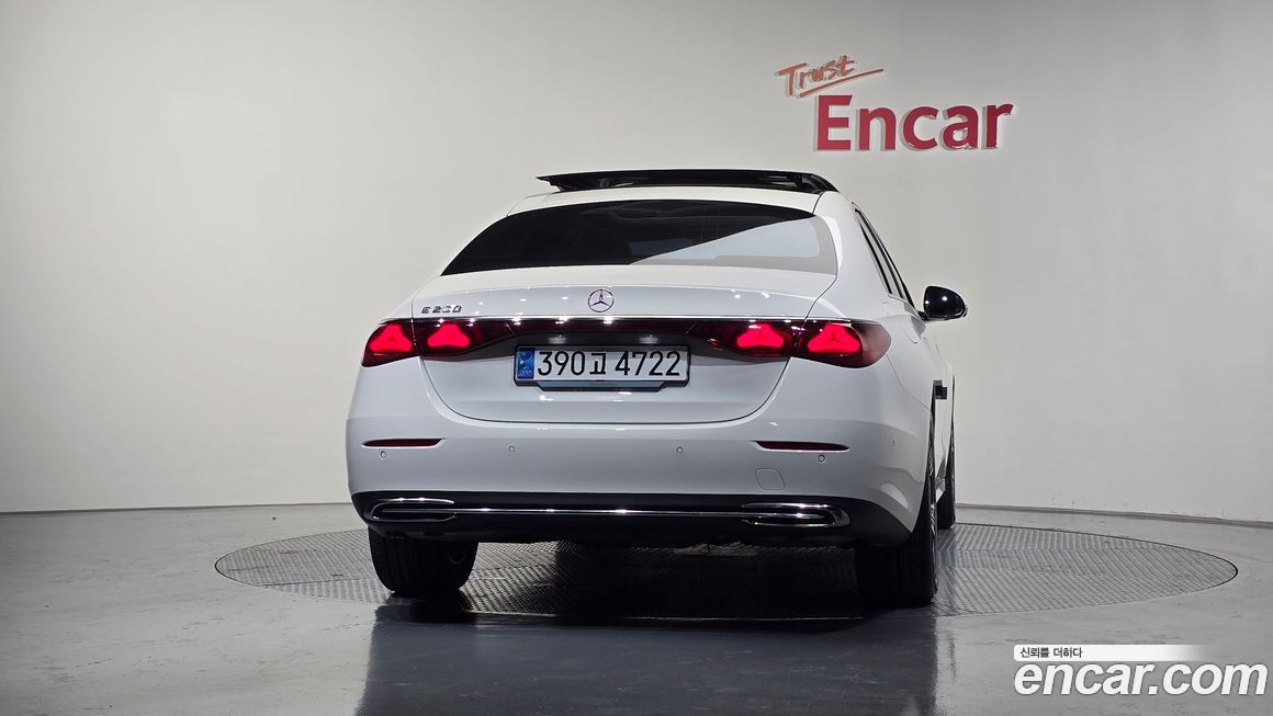 Mercedes-Benz E-Class E200 Avantgarde, 2024