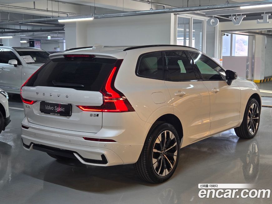 Volvo XC60 B5 Ultra Dark Air Sus, 2026