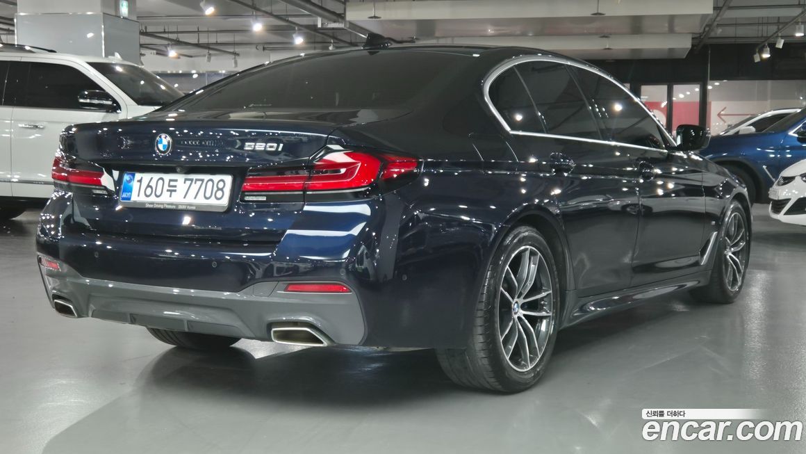 BMW 5-Series 520i M Sport, 2023