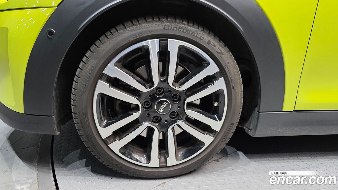 Mini Cooper Convertible Classic, 2024