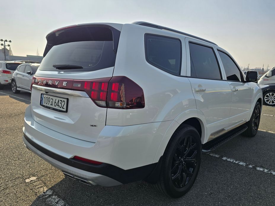 Kia Mohave Diesel 3.0 4WD 5-Seater, 2022