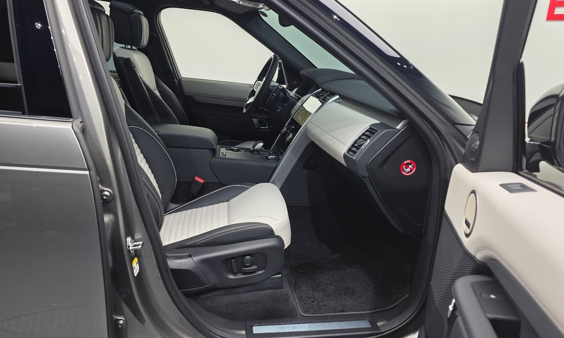 Land Rover Discovery P360 Dynamic HSE, 2024