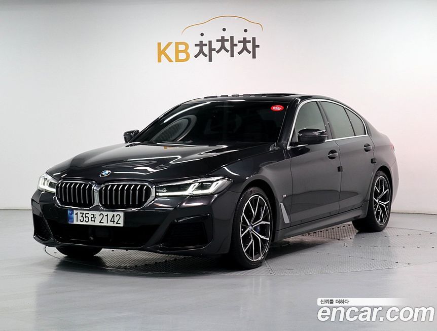 BMW 5-Series 530i xDrive M Sport Package, 2022