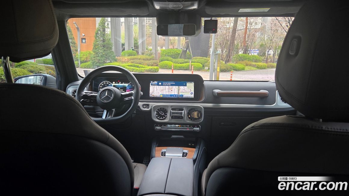 Mercedes-Benz G-Class G450d, 2025
