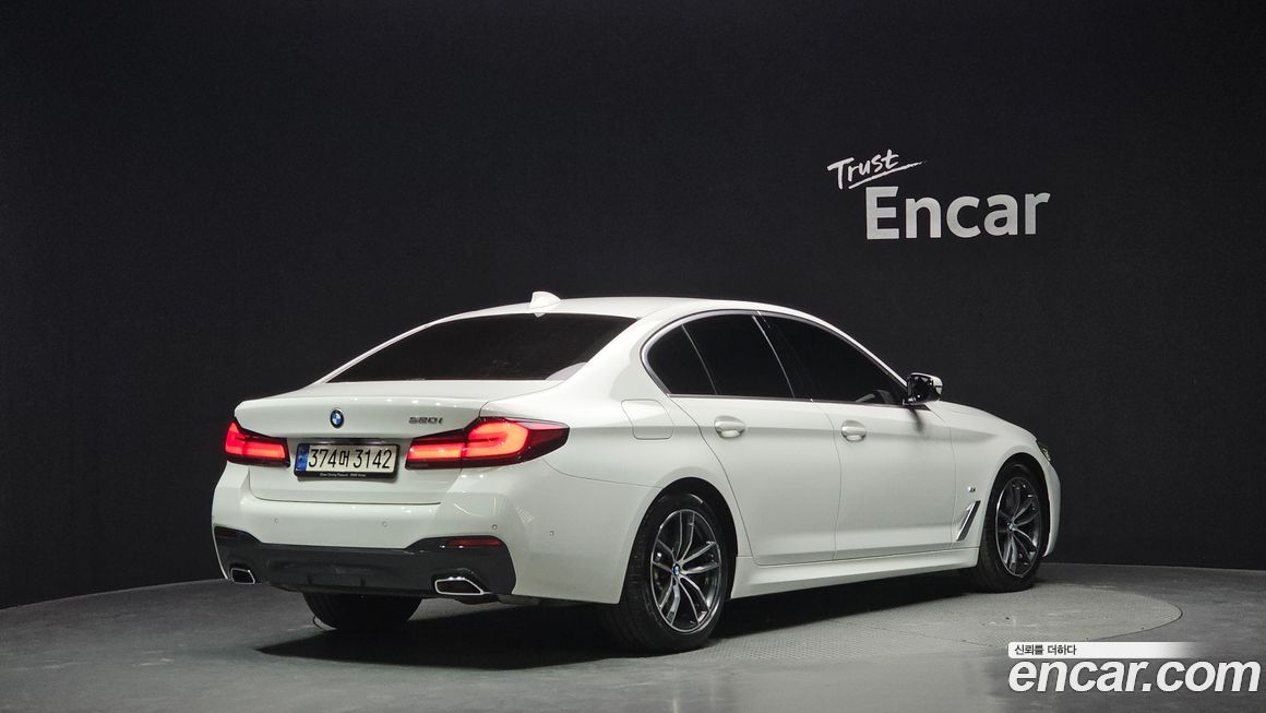 BMW 5-Series 520i M Sport, 2023