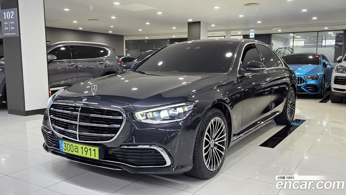 Mercedes-Benz S-Class S350 d 4MATIC, 2025