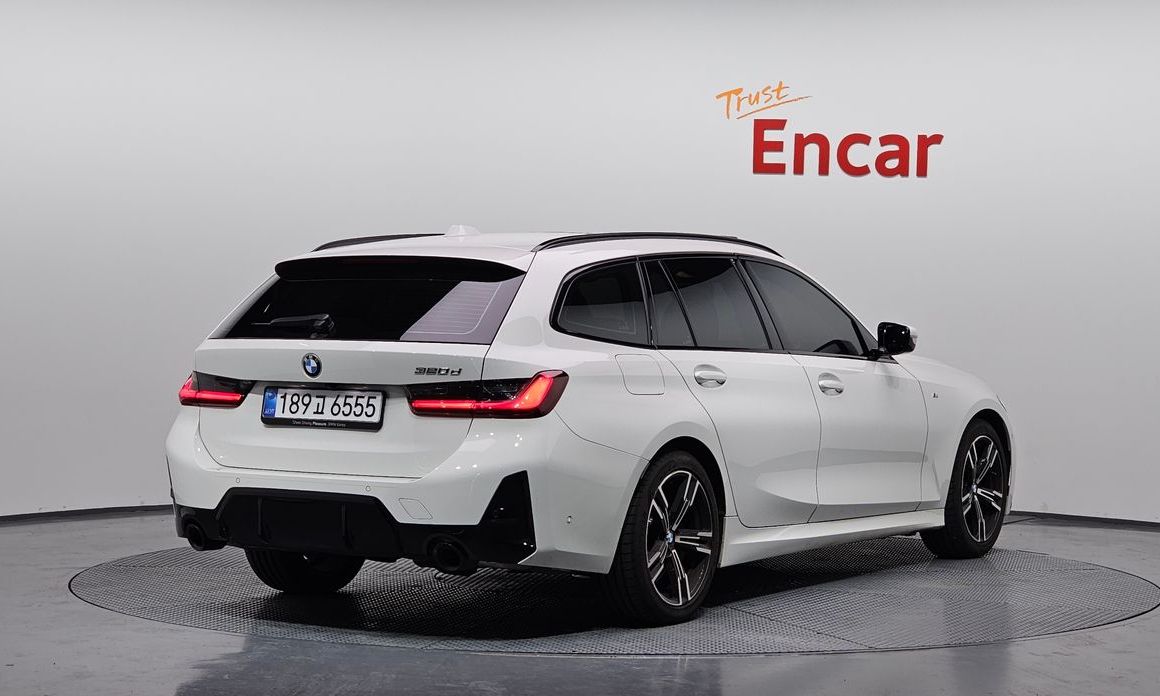 BMW 3-Series 320d Touring M Sport, 2025