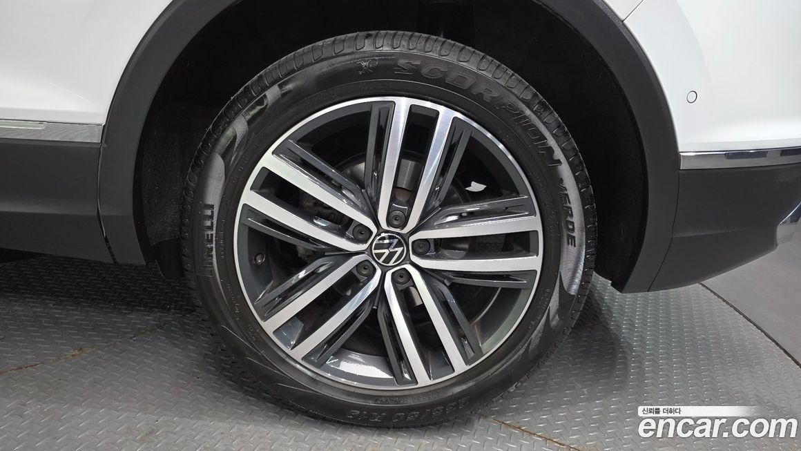 Volkswagen Tiguan 2.0 TDI 4Motion Prestige, 2022