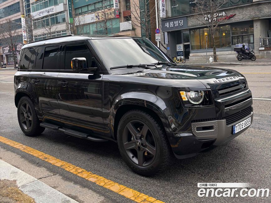 Land Rover Defender 110 D250 X-Dynamic SE, 2025
