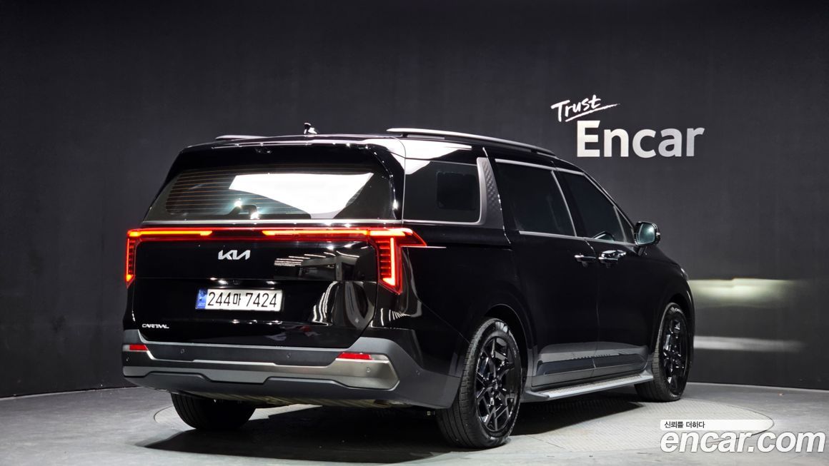 Kia Carnival 7-Seater Gravity, 2025