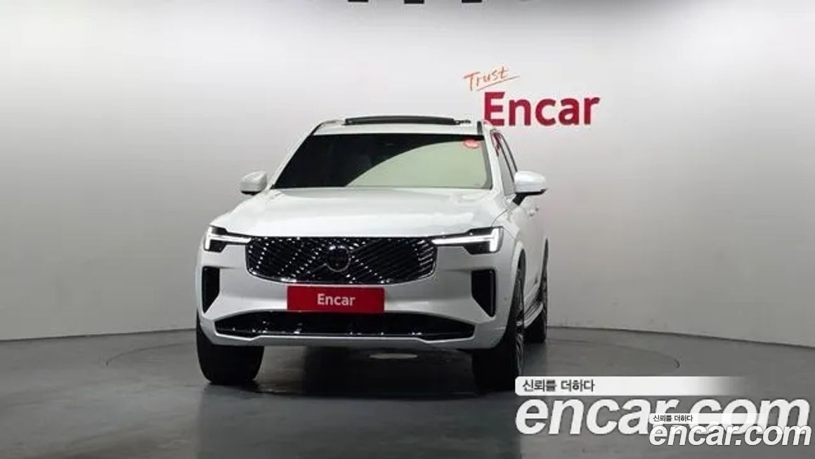 Volvo XC90 B6 Ultra Bright, 2025