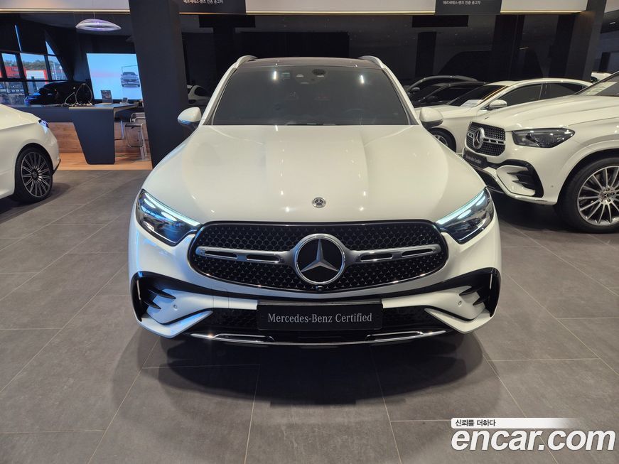 Mercedes-Benz GLC-Class GLC300 4MATIC AMG Line, 2025
