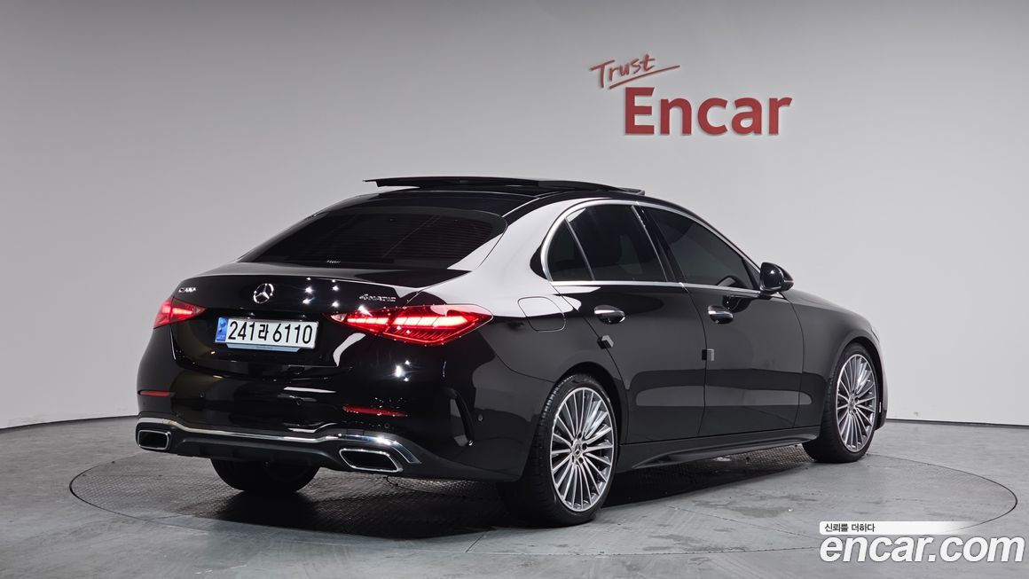 Mercedes-Benz C-Class C300 4MATIC AMG Line, 2024