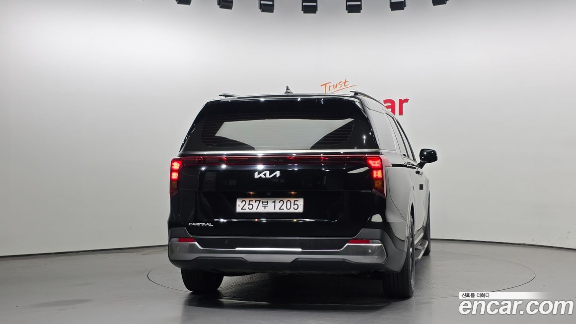 Kia Carnival 9-Seater Noblesse, 2025