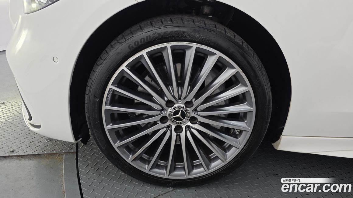 Mercedes-Benz C-Class C300 AMG Line, 2022