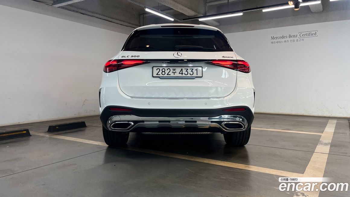 Mercedes-Benz GLC-Class GLC300 4MATIC AMG Line, 2025