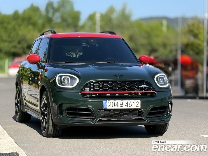 Mini Countryman JCW Launch Pack, 2024