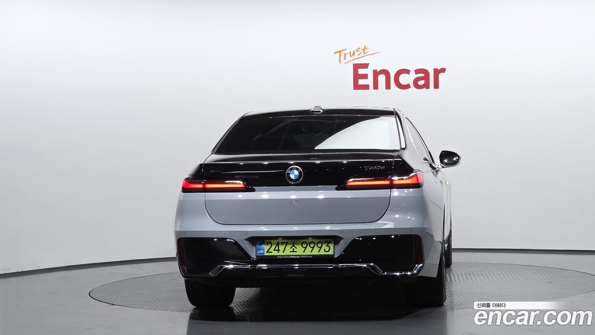 BMW 7-Series 740d xDrive M Sport, 2025