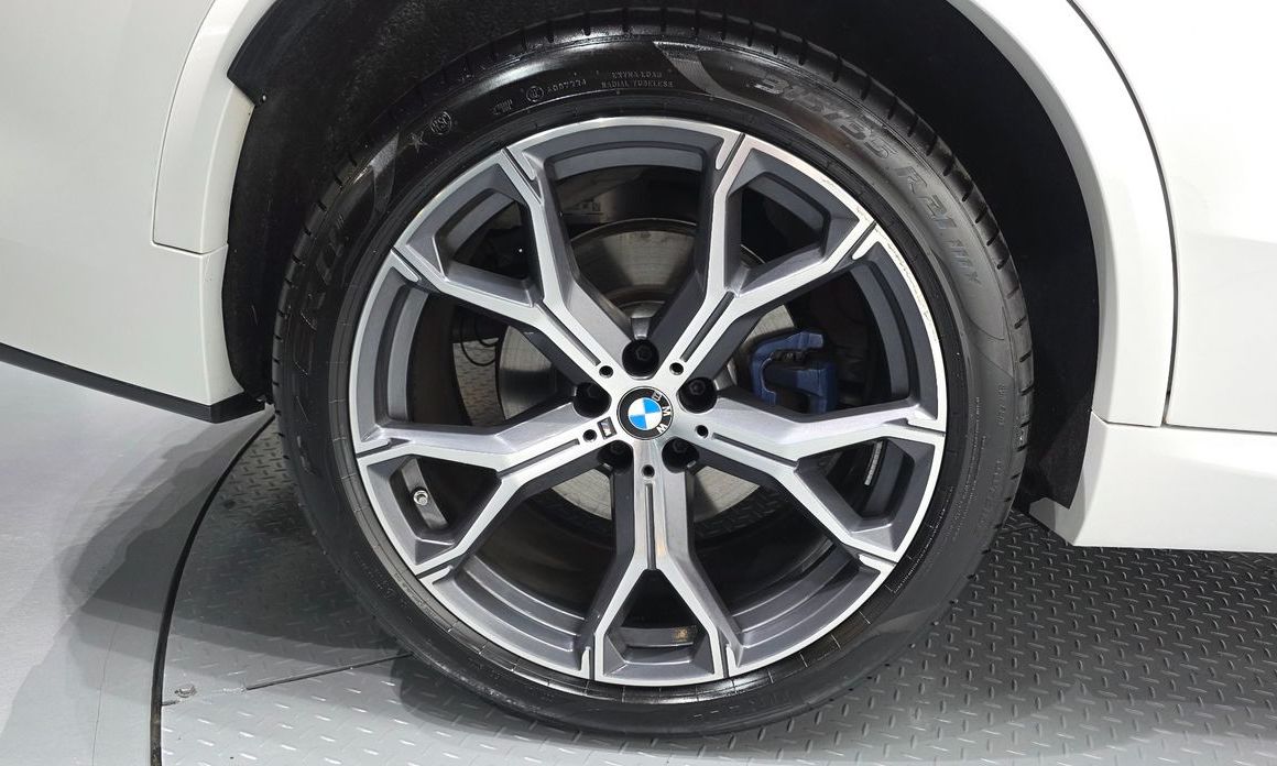 BMW X5 xDrive 40i M Sport, 2025